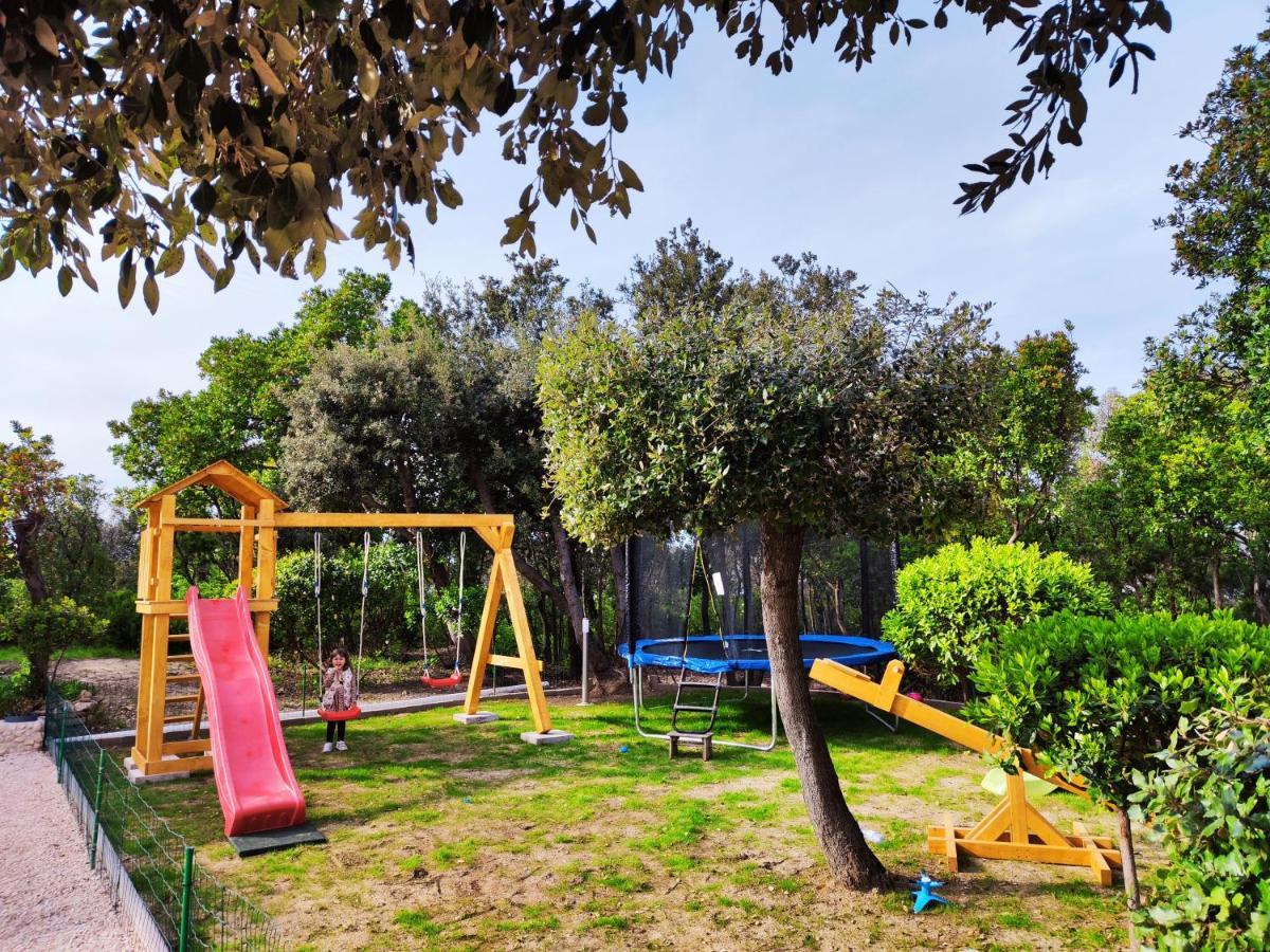 Apartmani "Sandro" Gonar Rab Town Extérieur photo