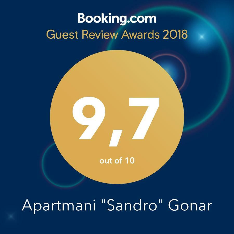 Apartmani "Sandro" Gonar Rab Town Extérieur photo